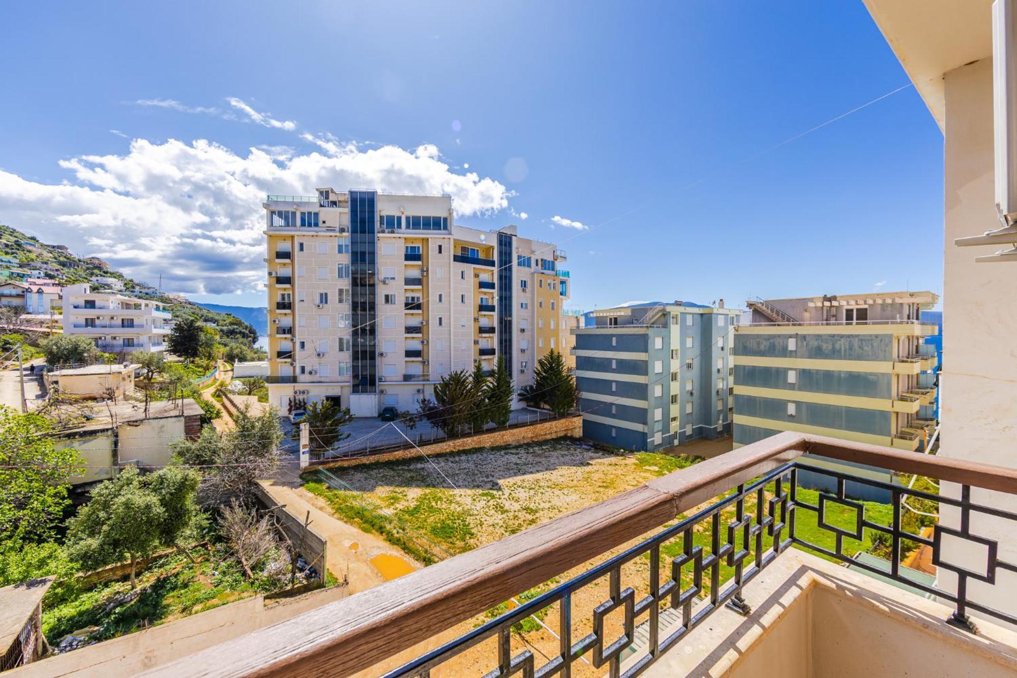 Melon Apartments Vlorë Εξωτερικό φωτογραφία